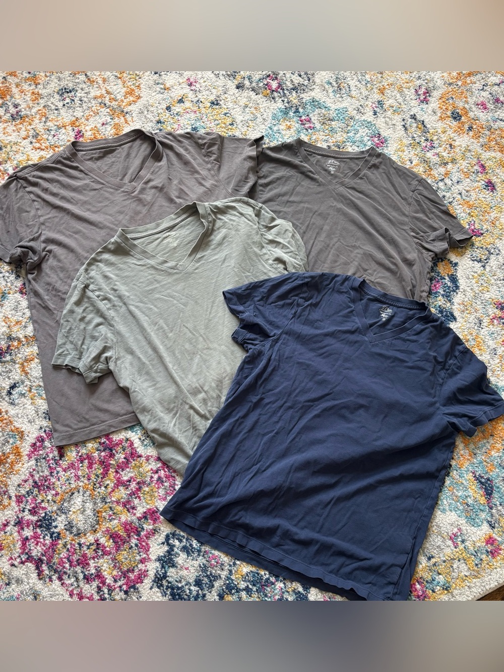 J. Crew Men's V-Neck T-Shirt 4 pack medium cotton